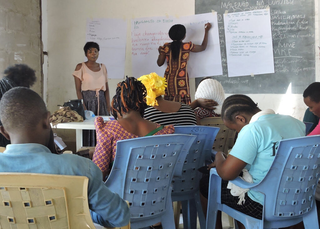 Ebli student in class